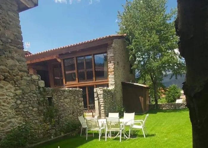 Turisme Rural Ca L\'Axai Casa 3