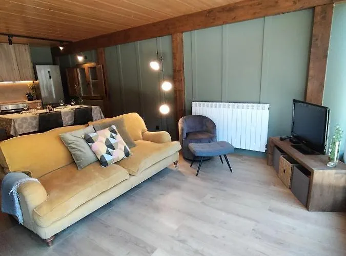 Turisme Rural Ca L\'Axai Casa 3